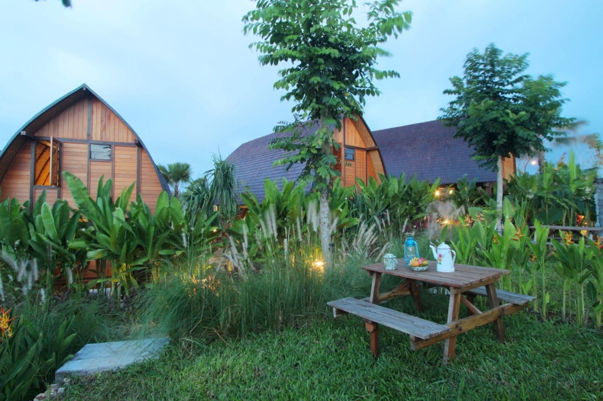 The Kirana Ungasan Jimbaran Exterior foto